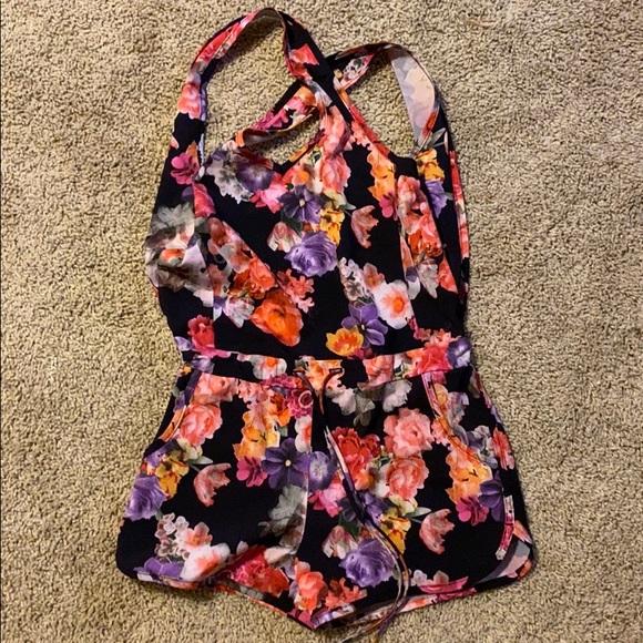 Romper - Picture 1 of 2